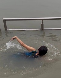 ガンジス川で沐浴したときの様子