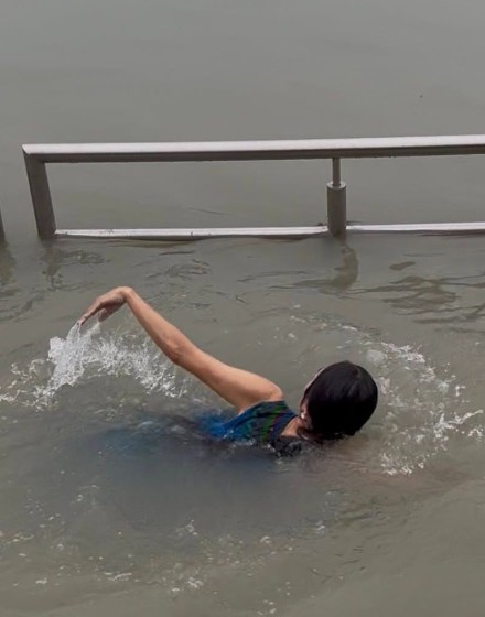 ガンジス川で沐浴したときの様子