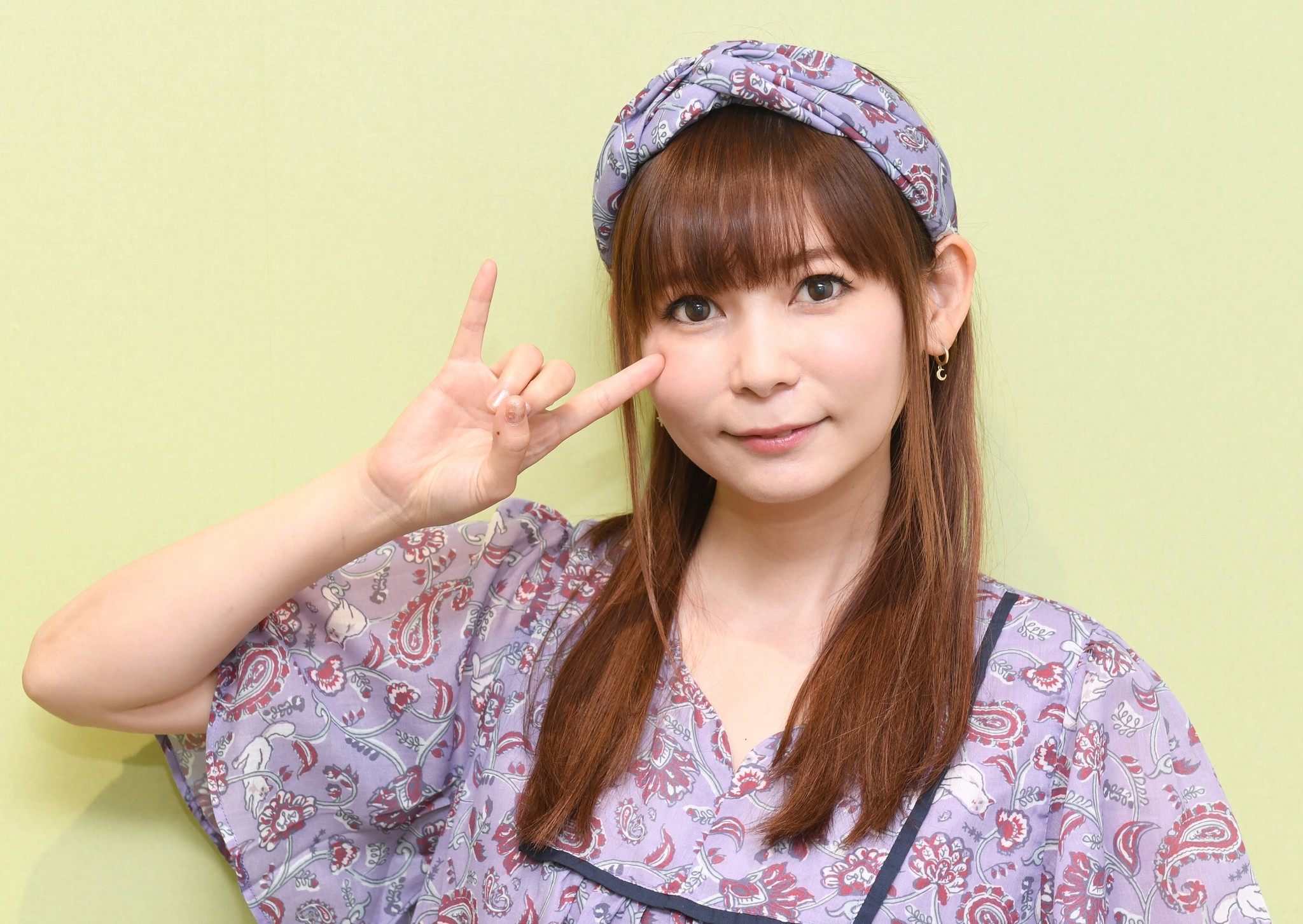 中川翔子デビュー20周年記念 10年ぶり写真集「壮大なフラグ回収