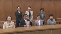 玉藻公園にベンチと桜を寄贈　高松商工会議所女性会 創立60周年記念