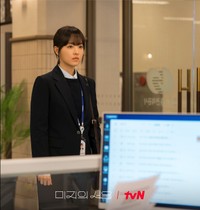 韓国ドラマ「未知のソウル」一人二役を演じたパク・ボヨン（出典：@CJnDrama）