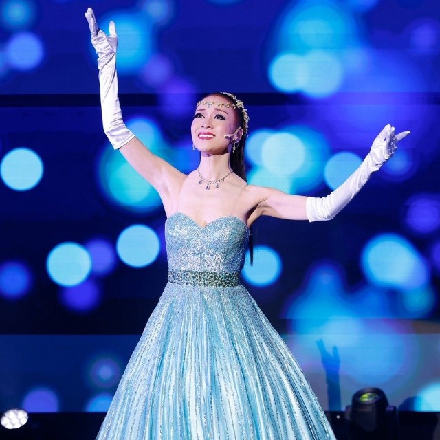 洗練された歌とダンス