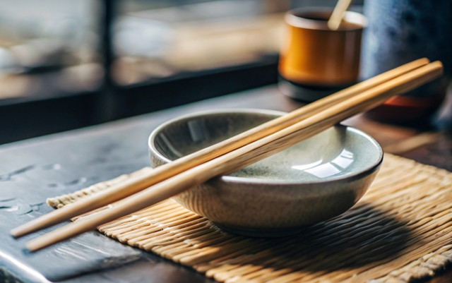 「菜箸」があれば、衣やパン粉を落とさなくても温度を見分けられる※画像はAIが作成したイメージです（Uncle-Ice/stock.adobe.com）