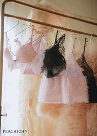 ランジェリーブランド「PEACH JOHN」冬の新ビジュアルにゲスト出演した森香澄