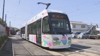 ラッピング路面電車（岡山・中区　岡山電気軌道）