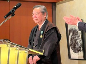 藤原書店社長にフランス芸術文化勲章　ブローデルやトッド翻訳出版「知的対話つくりだした」　