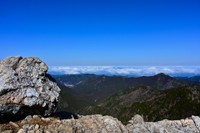 有名な大峯山「西の覗き」
