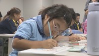 難民について学ぶ子どもたち