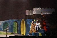 舞台公演「世界でいちばんやかましい音」の1シーン…3月26日午前に行われたゲネプロ（本番と同じ通し稽古）より撮影