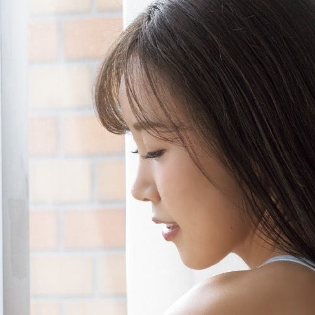 HARUKA（撮影：山雅文　ヘアメイク：高野雄一　スタイリング：佐賀愛衣）