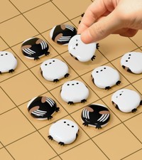 背中の黒や丸いシルエットでかわいい仕上がりに（いしかわかずやさん提供）