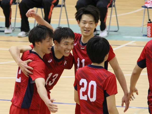 中大バレーボール　練習着 中央大学 男子バレーボール 練習着Tシャツ2XL 3L