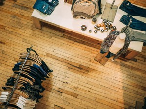 「プレゼント用ですか？」の一言がしこりになった。誰もが好きな服を着るには