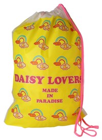 アパレルショップなどでもらえるオリジナルの袋。体操着などを入れるサブバックとしても使われた※「平成レトロ博覧会」（東京キララ社）より