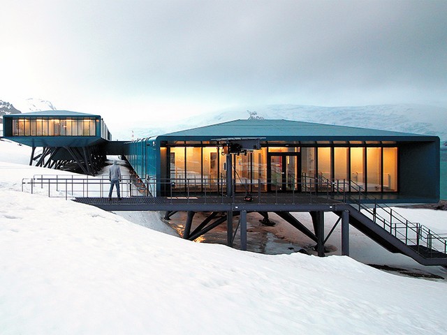 まるで美術館 南極基地がいつの間にか進化を遂げていた 朝日新聞globe