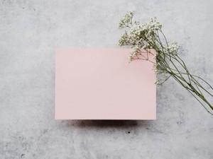 送りそびれた年賀状は宛先不明に。無意識に切ってしまった彼女との糸