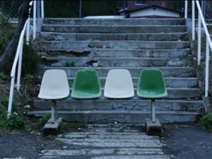 誰かのために生きたいと、海に誓った。震災で被災した東北の街で