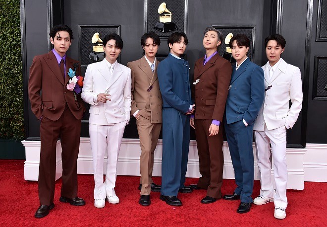 BTS' 2019 Grammy tuxedos to be displayed at Grammy Museum 