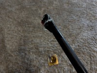 コンドームは、こうやって使うんです（長谷川貴大さん提供）