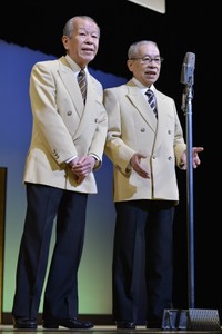 （左から）昭和こいるさん、のいるさん