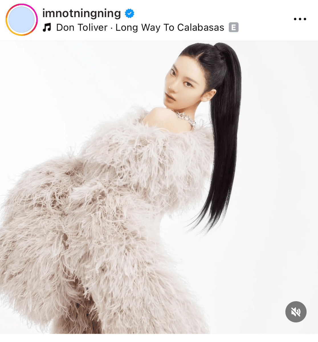 ニンニン NINGNING (@imnotningning)のインスタグラムより