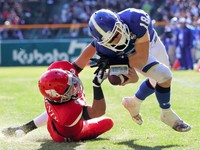 アメフト - 1年生QBが躍動 日本大学フェニックスが関西学院大を下して