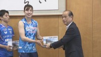 新アリーナ整備へ　プロスポーツ3チームが集めた募金を岡山市に贈呈