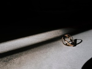 突然のプロポーズに涙が出たのは、嬉しかったからか、応えられない悲しさからか