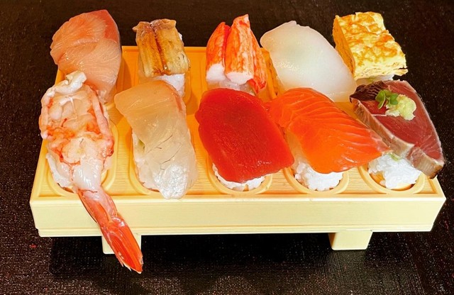 １０貫のにぎり寿司ができました！