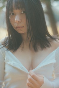 アンゴラ村長「標準体型」＝東京祐 ©講談社