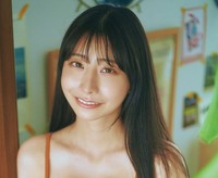 鈴木優香 「旬撮GIRL Vol.32」（扶桑社）より＝撮影／岡本武志 ヘアメイク／山下景子 スタイリング／和田千星
