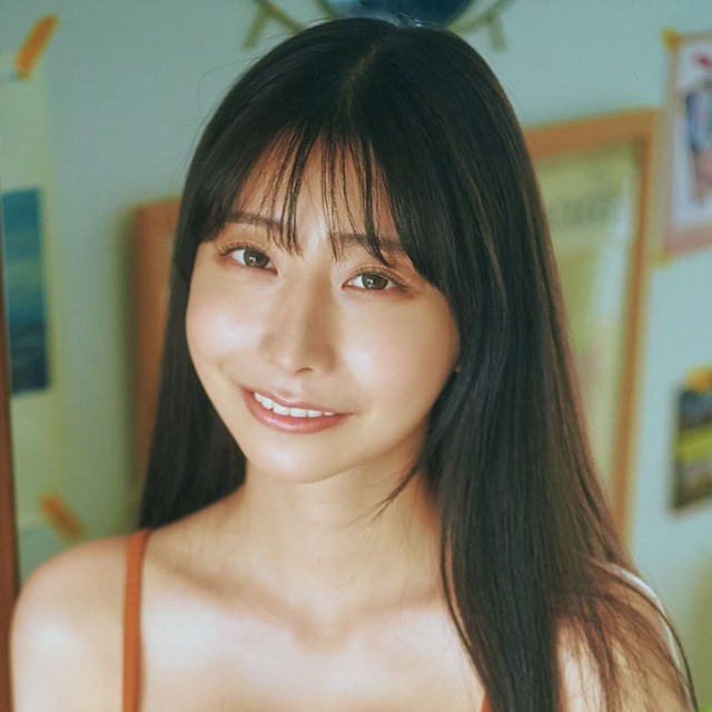 鈴木優香 「旬撮GIRL Vol.32」（扶桑社）より＝撮影／岡本武志 ヘアメイク／山下景子 スタイリング／和田千星
