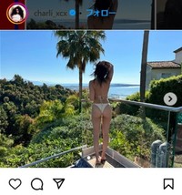 チャーリーXCXのインスタグラム＠charli_xcxより
