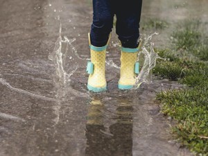 「空が演奏会を開いてくれているみたい」。その子は雨の楽しみ方を教えてくれた