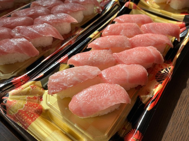 天然本マグロ10貫1080円の日も…安すぎます！