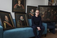 オランダ北部で盗まれた歴史的価値のある絵画を奪還したアルテュール・ブラント