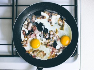 ご飯の食べ方の迷子になった私が夢見る、素直にご飯を食べられる日