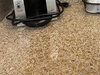 指輪はコーヒーメーカーの下の方にありました（画像を一部拡大／提供：ぶんたんさん）