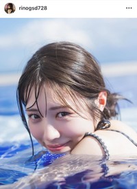 浅原凜1st写真集「凜」（扶桑社、撮影・藤本和典）より＝浅原凜のインスタグラム（rinogsd728）より