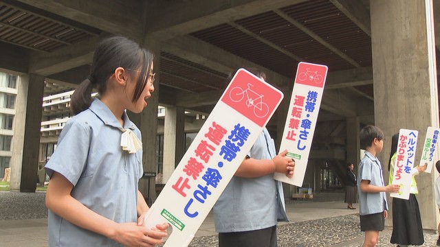 街頭キャンペーン(香川県庁東館ピロティ)