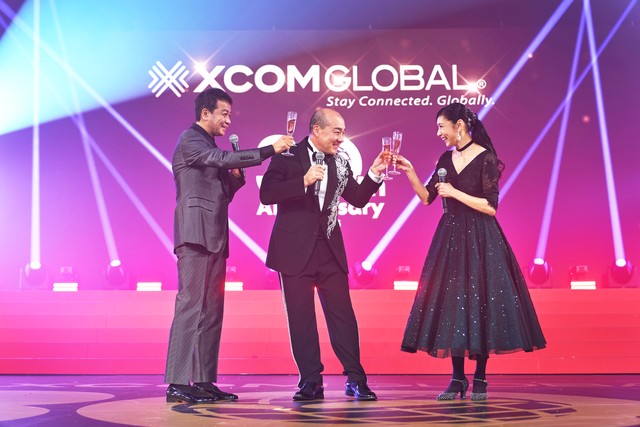 30周年を迎えた「エクスコムグローバル」の記念パーティー（いずれも提供写真）