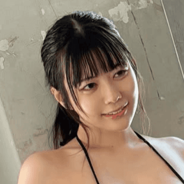 「FLASH」（26年6月9日発売号）に登場した東雲うみのオフショット　本人のインスタグラム（＠umi_portrait）より