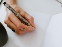 あのとき言えなかった「役職がほしい」。エッセイのおかげで伝えられた