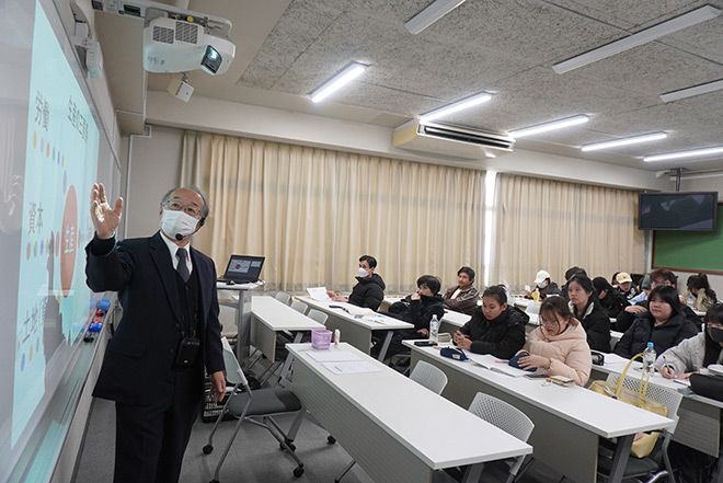 Universities expand efforts to help foreign students adjust