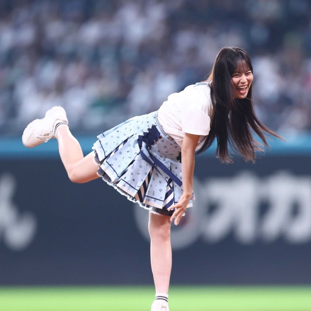 投球する≠ME・冨田菜々風＝エスコンフィールド北海道