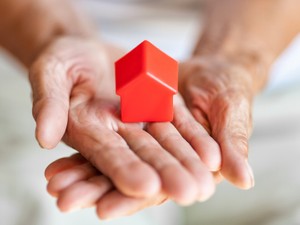 終活で自宅不動産を考える　選択肢と特長、リスクを解説