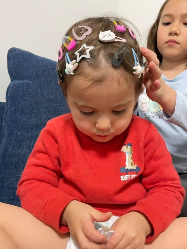  仲良しのお姉ちゃんと（ YUIKA NEEEEEEさん提供）