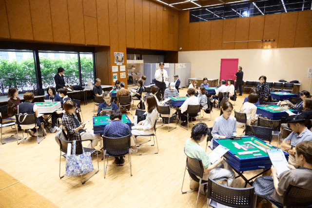 佐伯チズさん監修の枕をお試し 使い続ければ「ほうれい線」がうすく