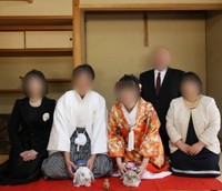 先住うさぎのリンクちゃん（左）と、オトちゃん（右）（画像提供：葉山あかね 2y 双子さん）