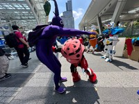 紫ピクミンを倒すズゴック